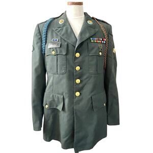 US Army Class A Green Dress Jacket 40R Specialist 7th Infantry Medals Pins Named